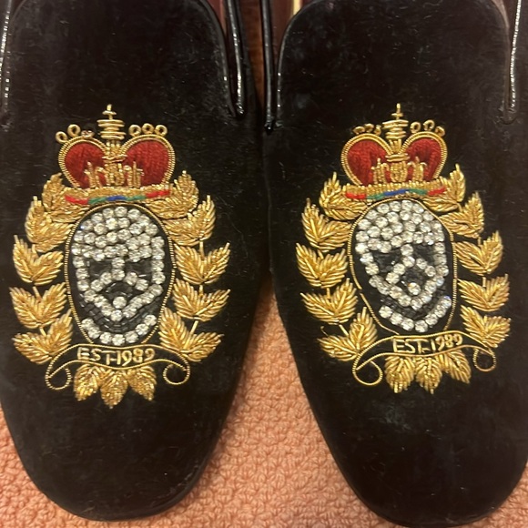 DONALD J PLINER ⚜️ Donald & Lisa Signature Black Velvet & Crystal Skulls Flats - Picture 15 of 15